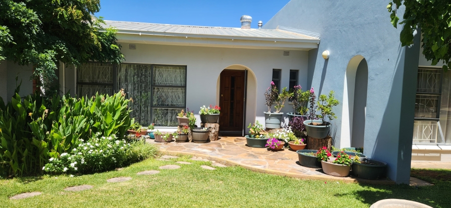 4 Bedroom Property for Sale in Oosterville Northern Cape